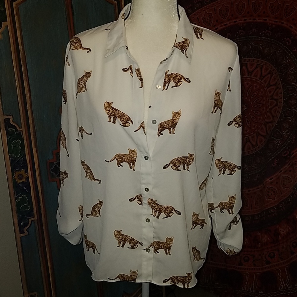 Kitten Printed Long Sleeve Blouse
